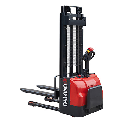 1731380652185687.jpg 1657869904401206.jpg